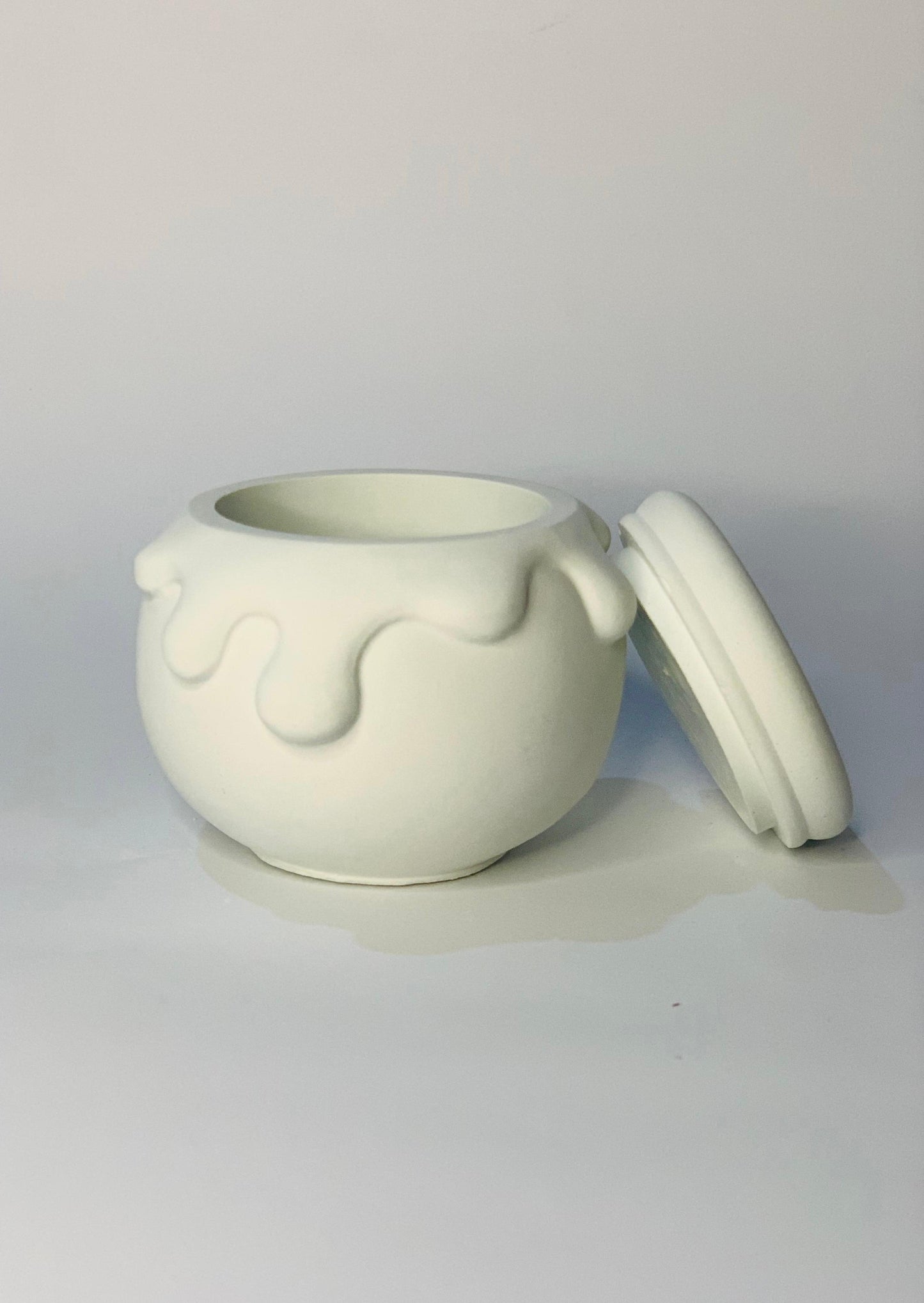 Dripping Delight Pot