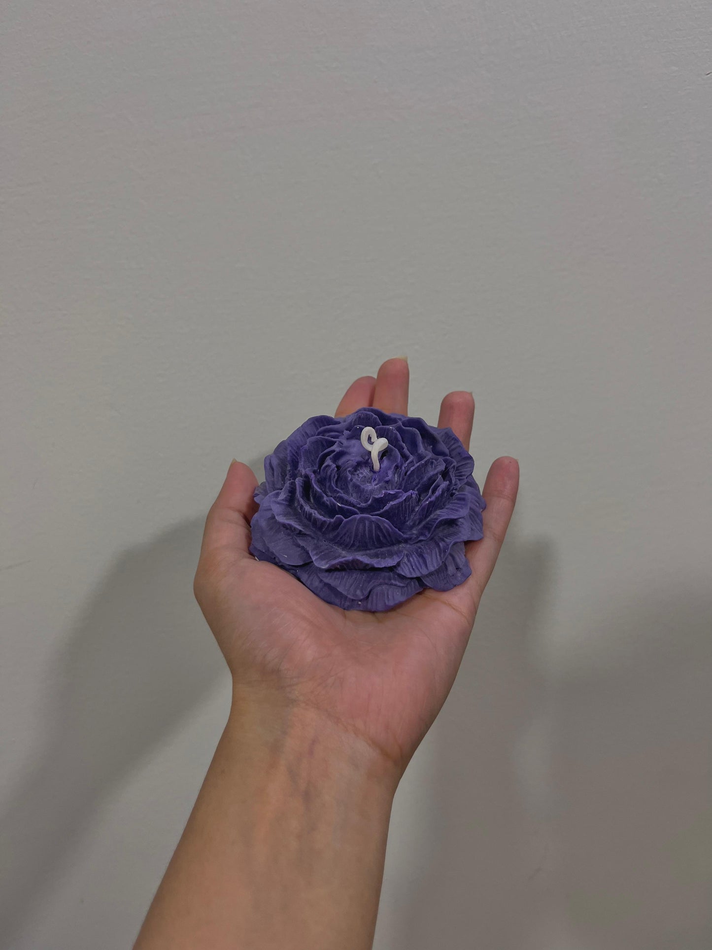 Roseflicker Candle