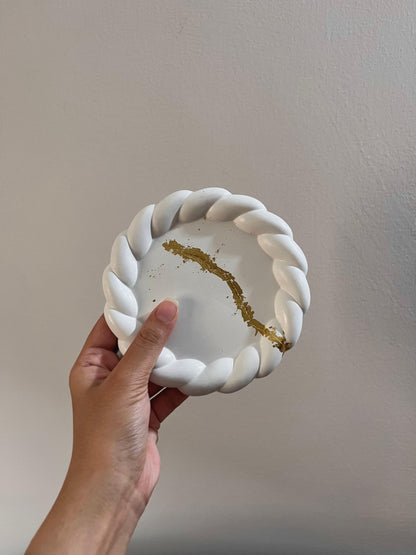 Looped Grace - Kintsugi